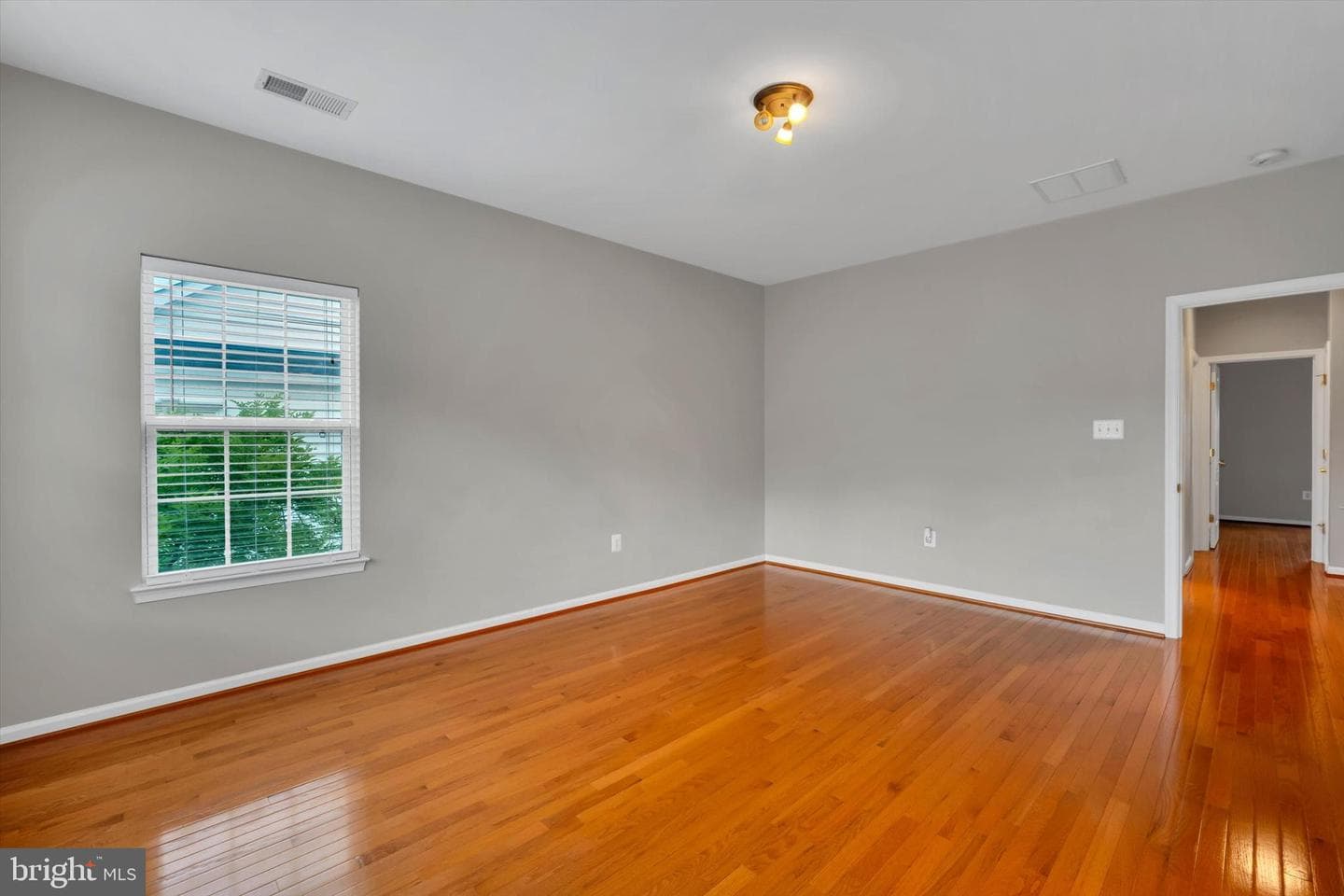 4579 Derring Lane photo 14