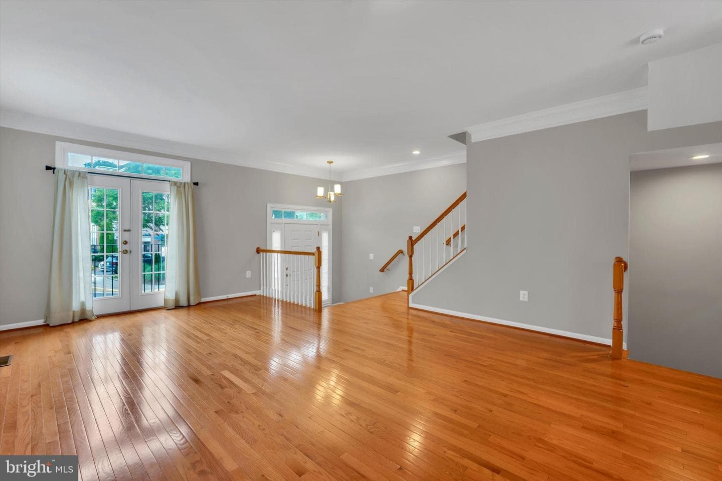 4579 Derring Lane photo 5