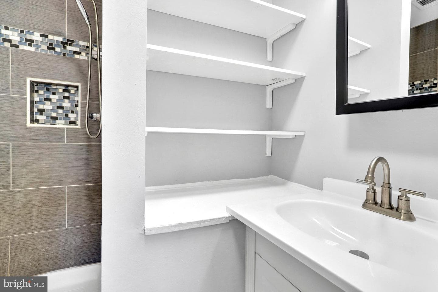 8127 Pinelake Court photo 48