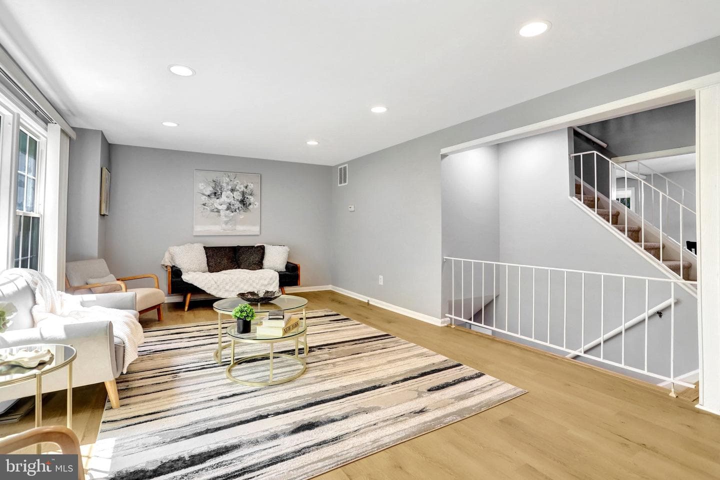 8127 Pinelake Court photo 9
