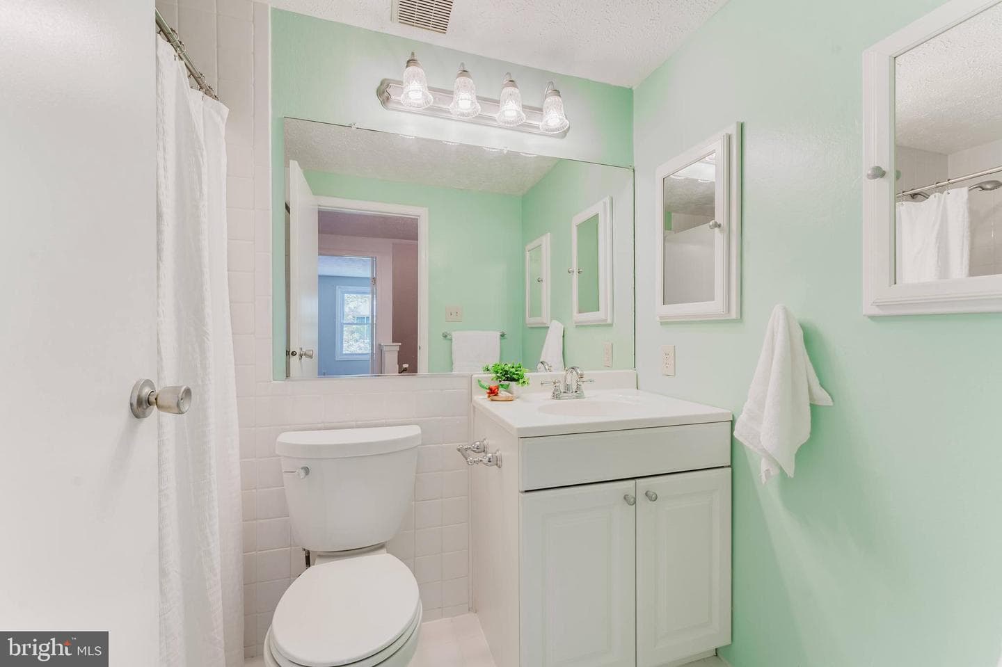 8407 Chillum Court photo 36