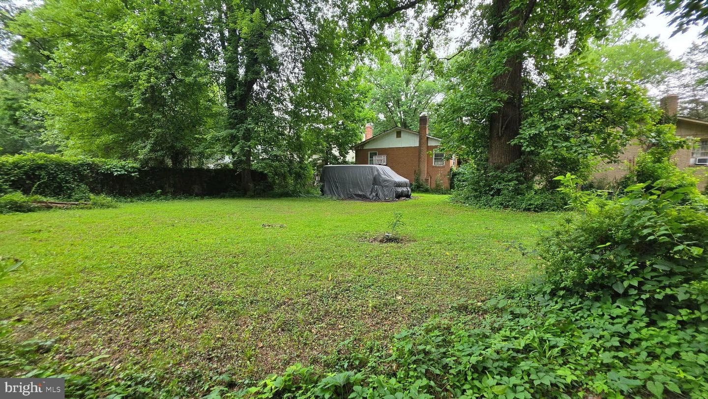 1644 La Salle Avenue photo 3