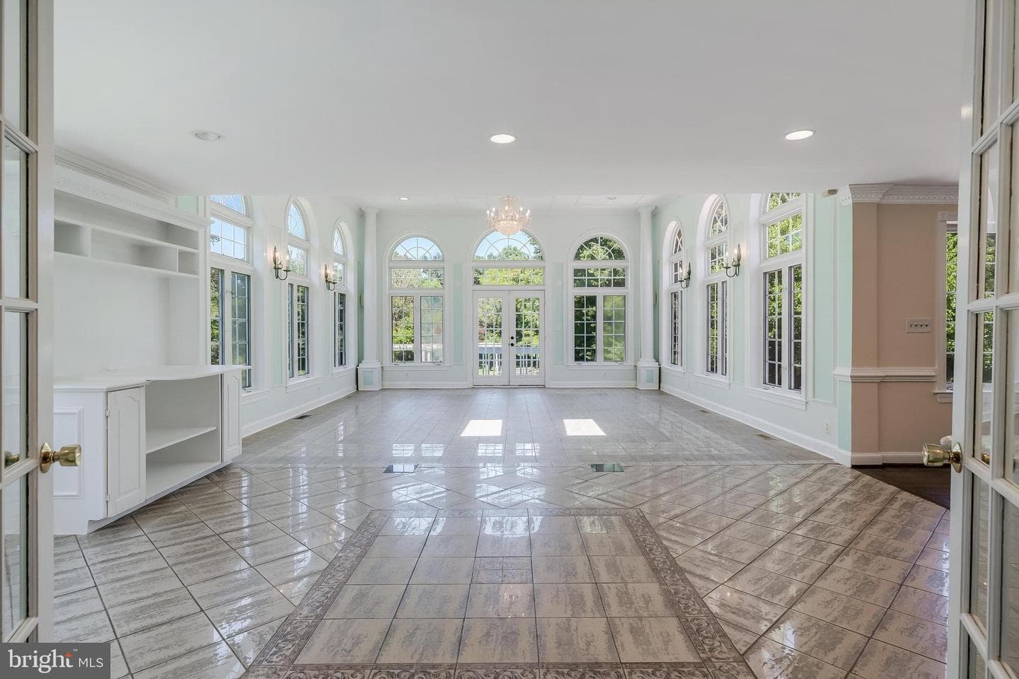 10520 Hunting Crest Lane photo 14