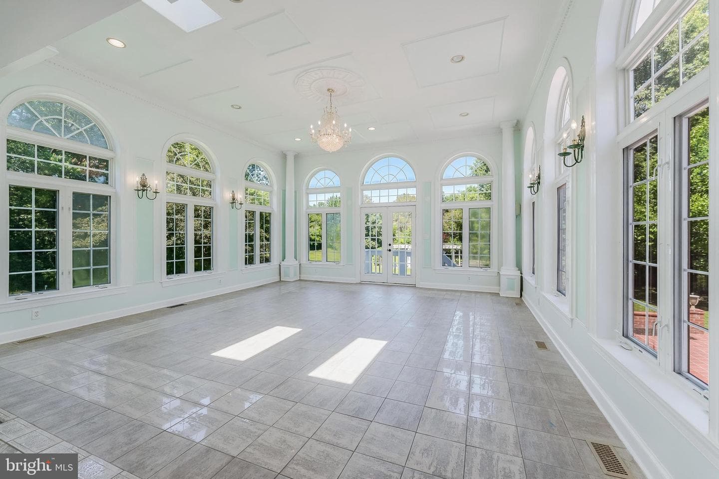 10520 Hunting Crest Lane photo 15