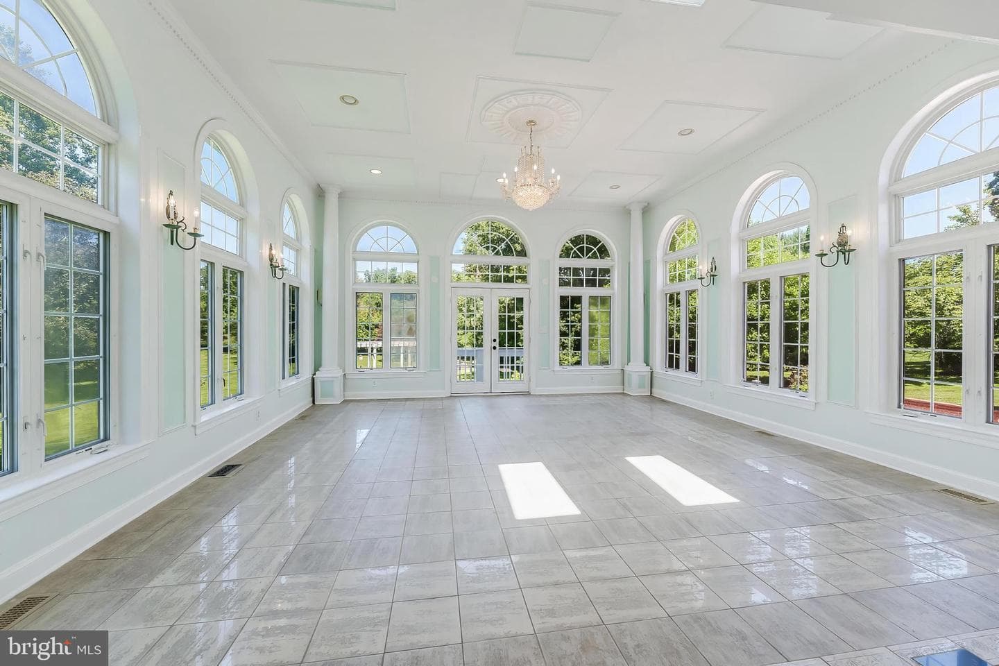 10520 Hunting Crest Lane photo 17