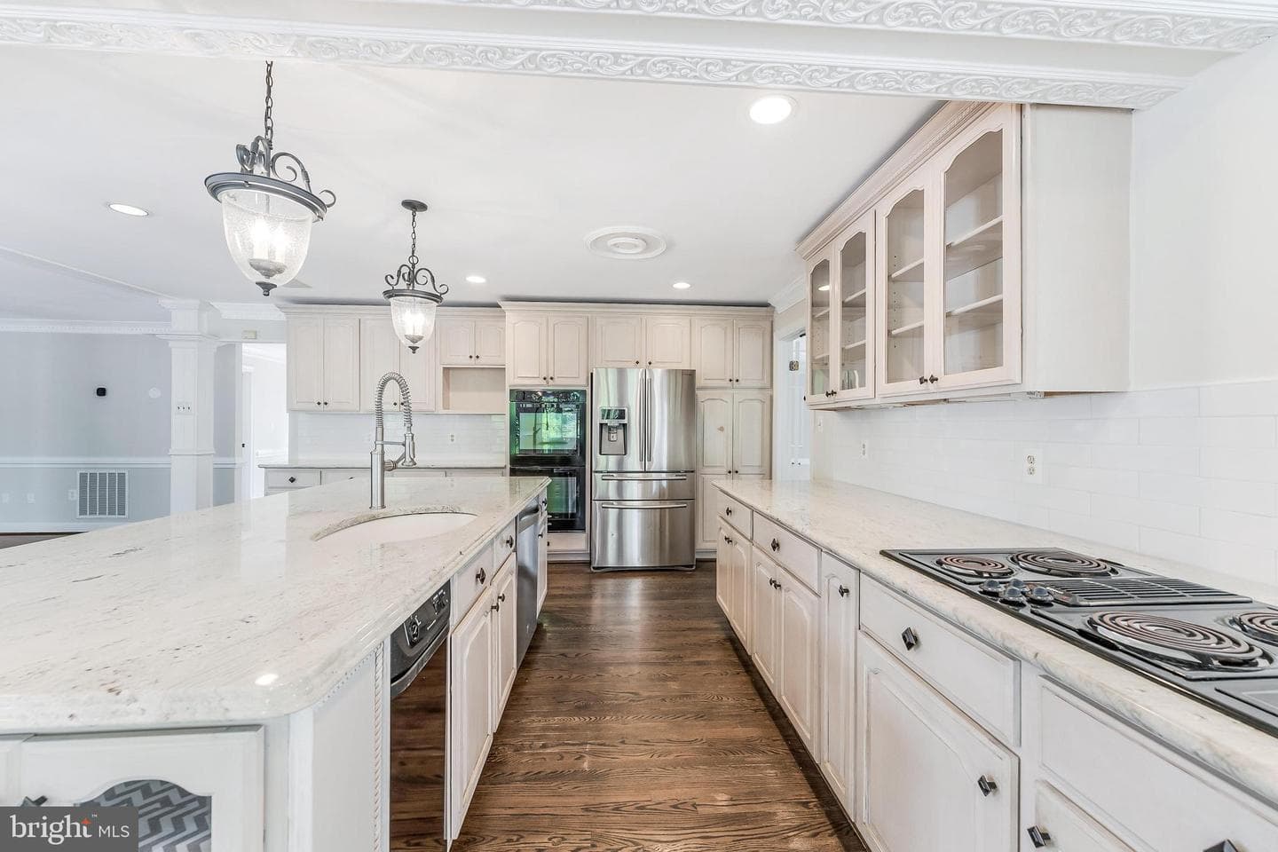 10520 Hunting Crest Lane photo 25