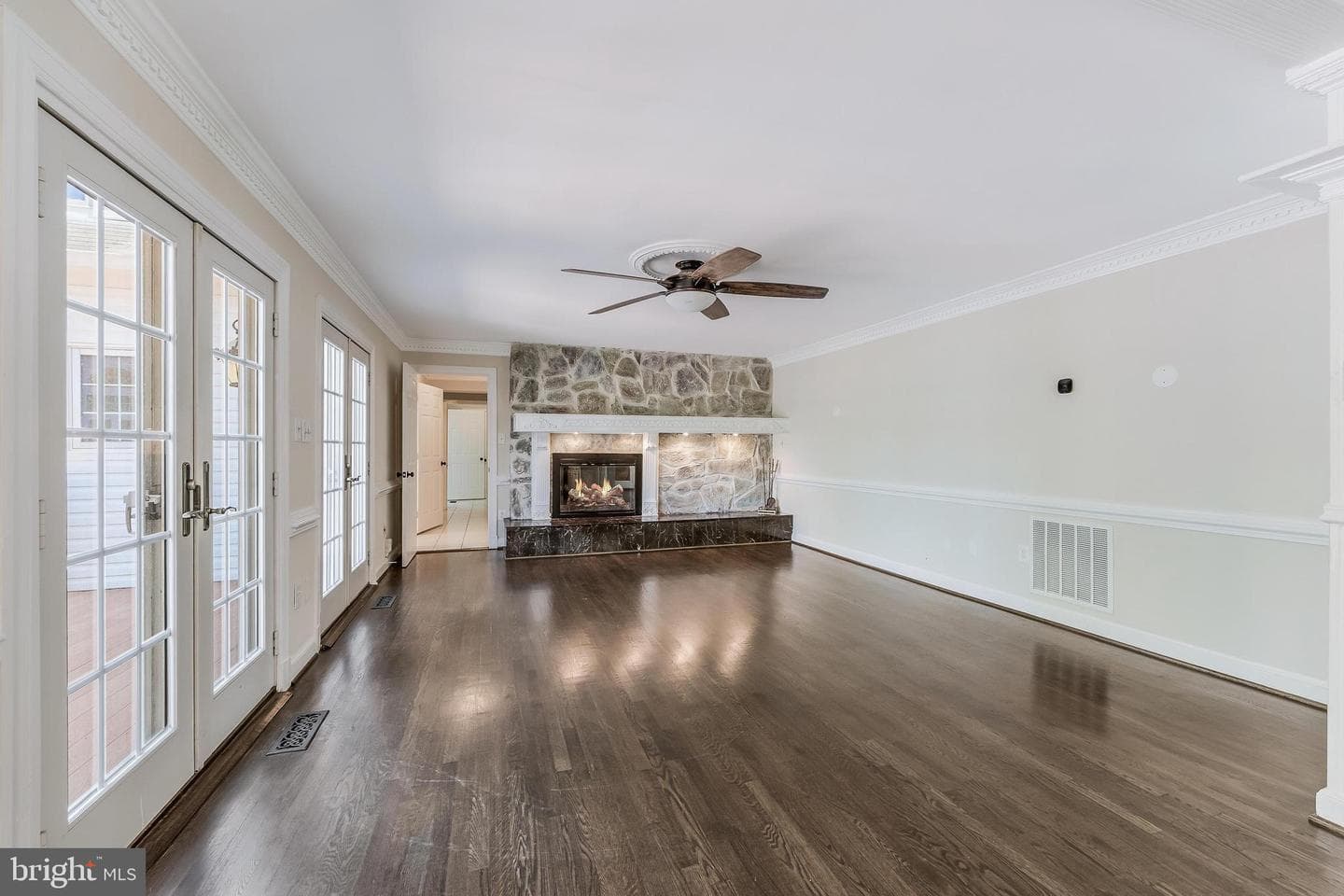 10520 Hunting Crest Lane photo 27
