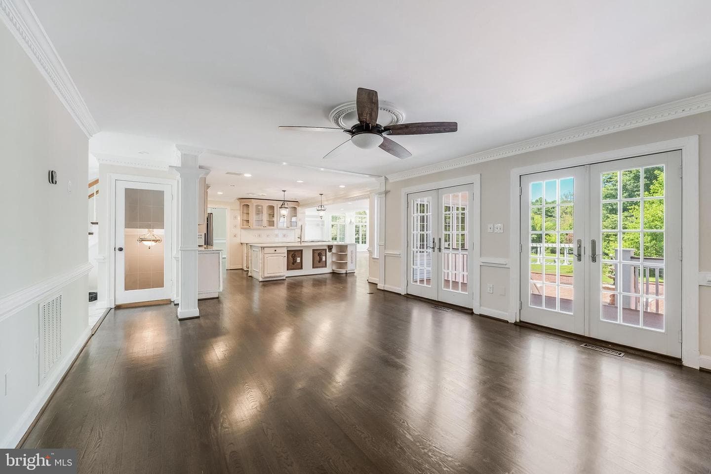 10520 Hunting Crest Lane photo 29