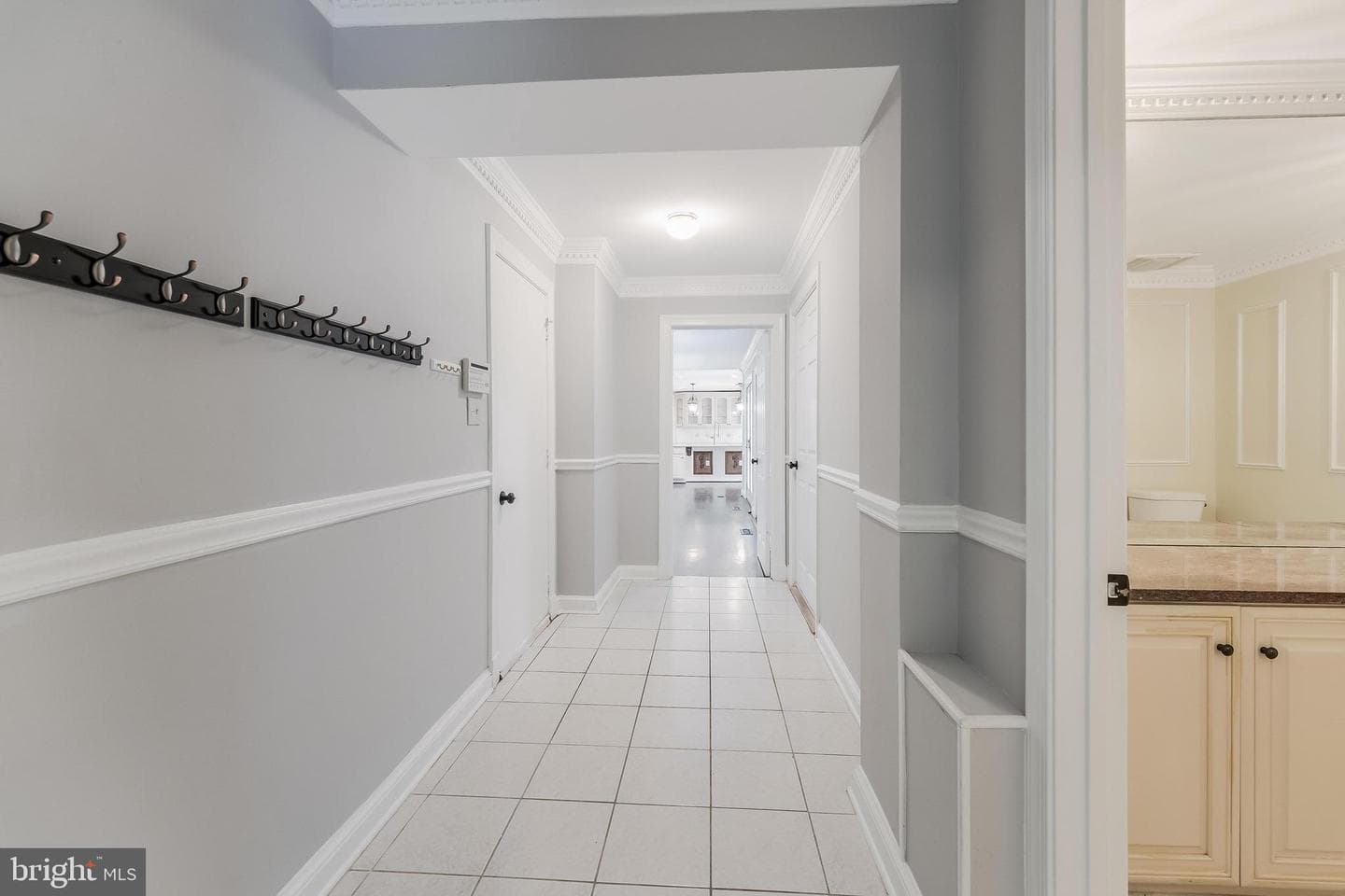 10520 Hunting Crest Lane photo 30