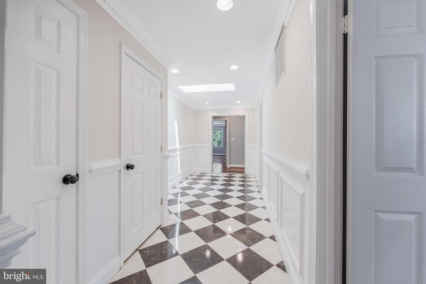 10520 Hunting Crest Lane photo 37