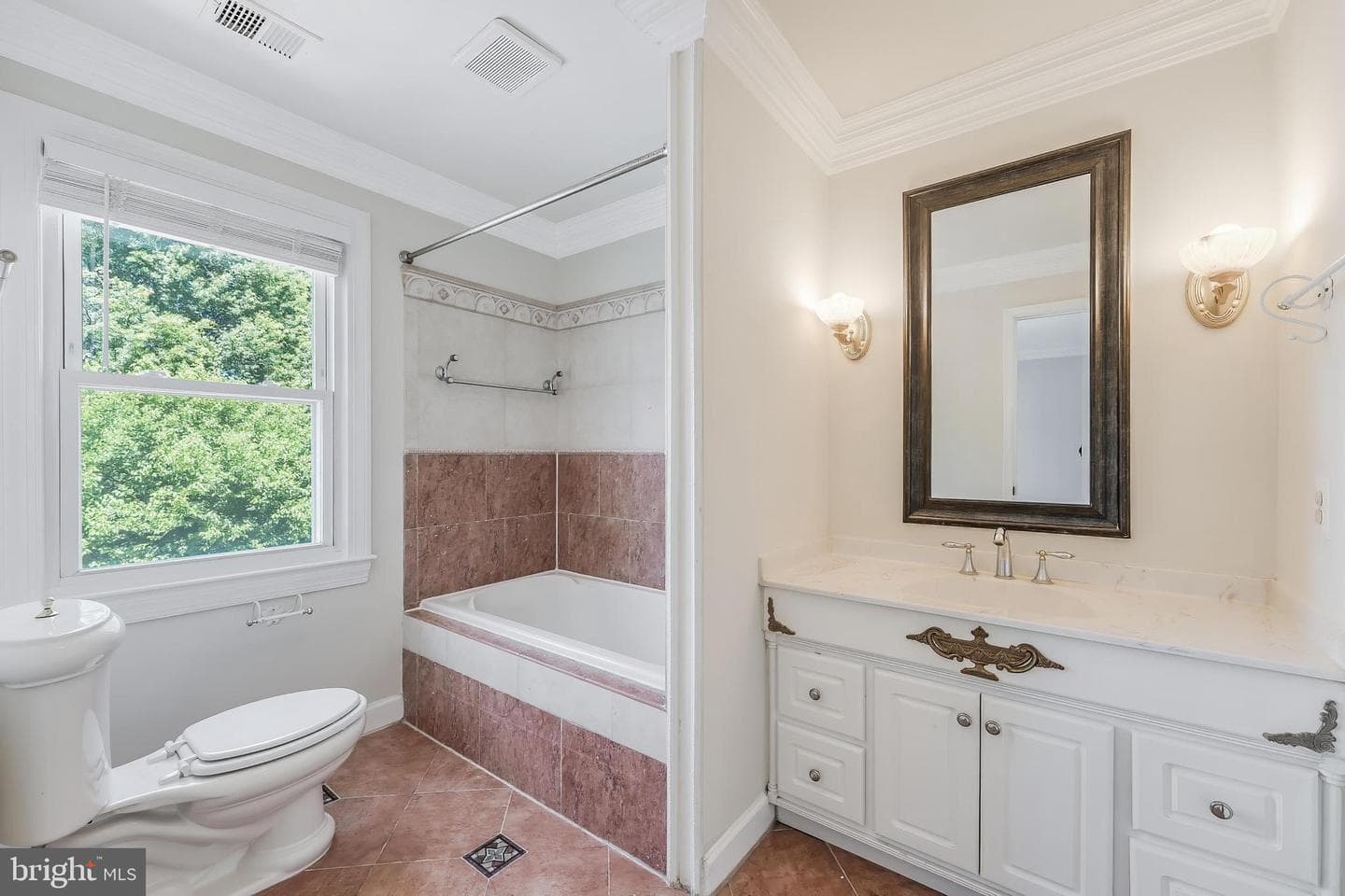 10520 Hunting Crest Lane photo 42