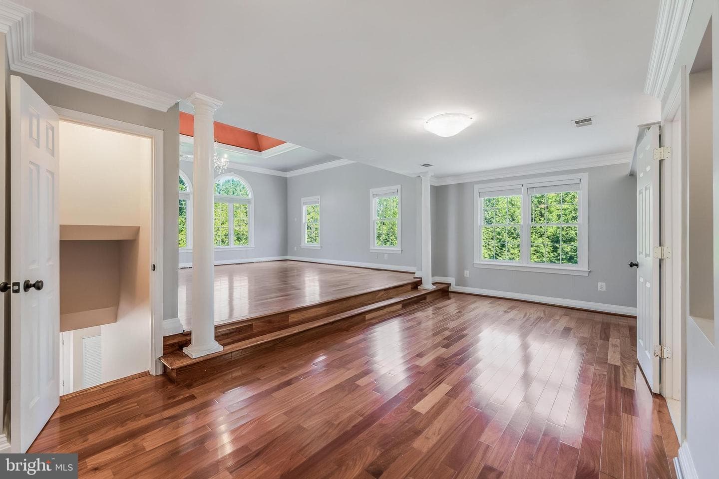 10520 Hunting Crest Lane photo 53