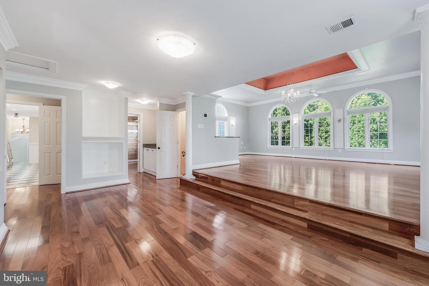 10520 Hunting Crest Lane photo 54