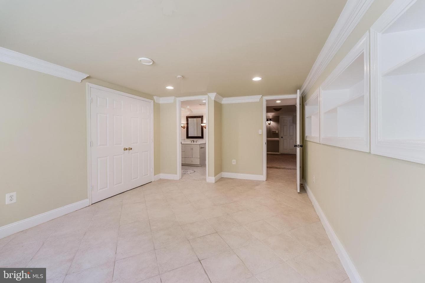 10520 Hunting Crest Lane photo 68