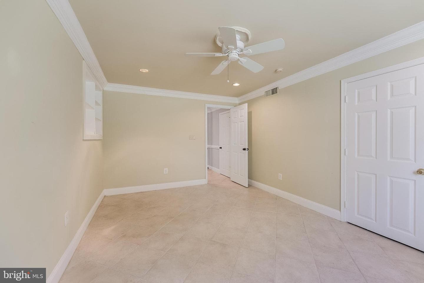 10520 Hunting Crest Lane photo 71