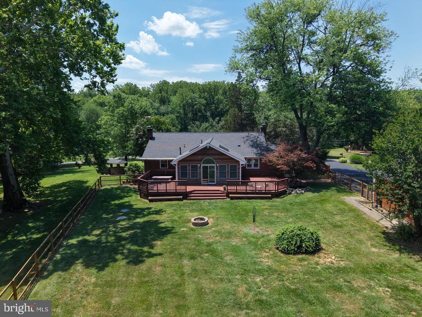 6251 Woodfair Drive photo 22