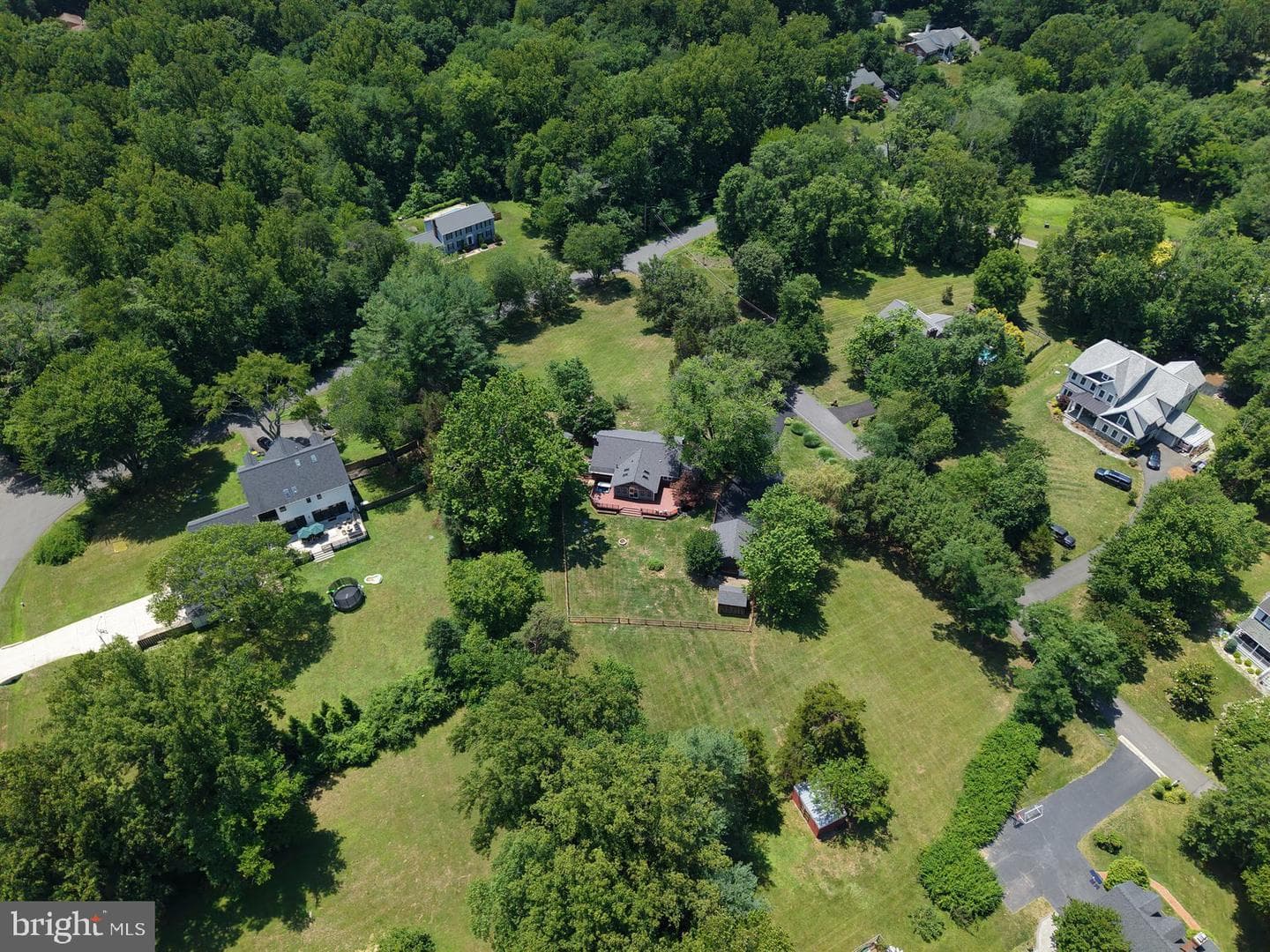 6251 Woodfair Drive photo 4