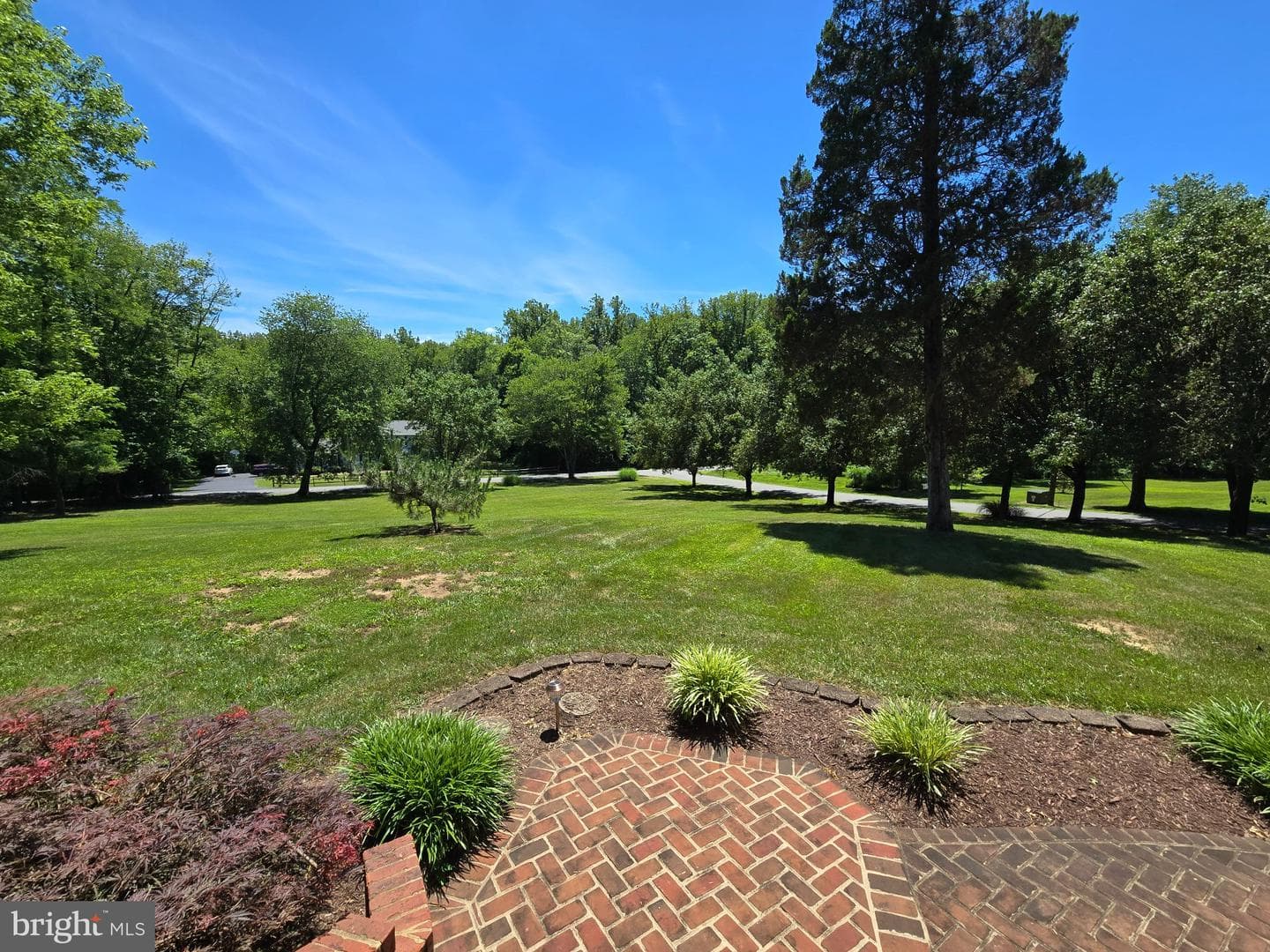 6251 Woodfair Drive photo 8