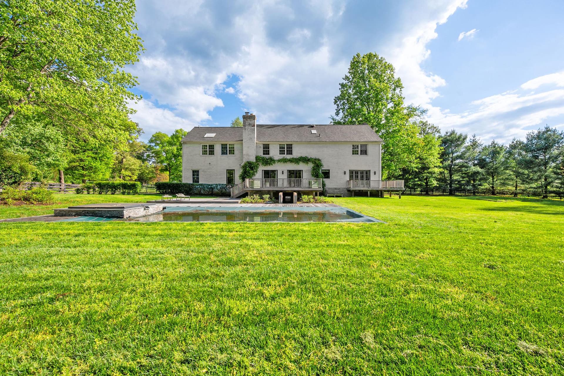11748 Thomas Avenue photo 13