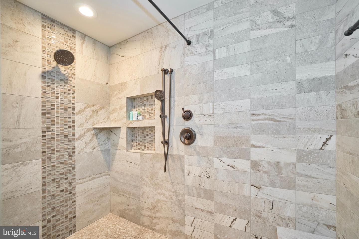 1416 Hemingway Court photo 38