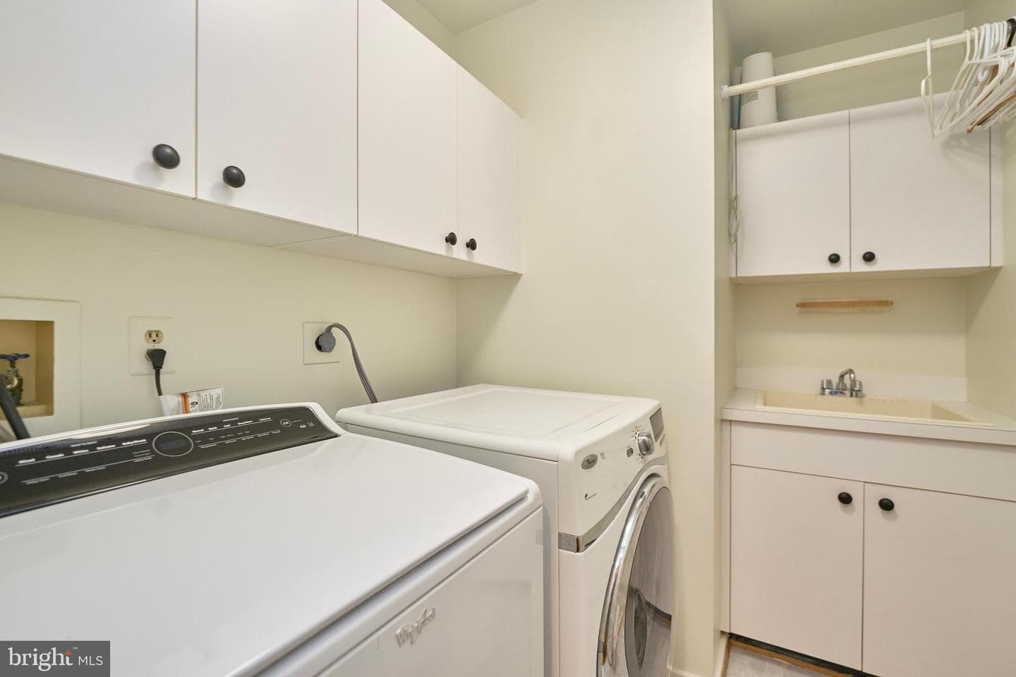 1416 Hemingway Court photo 41