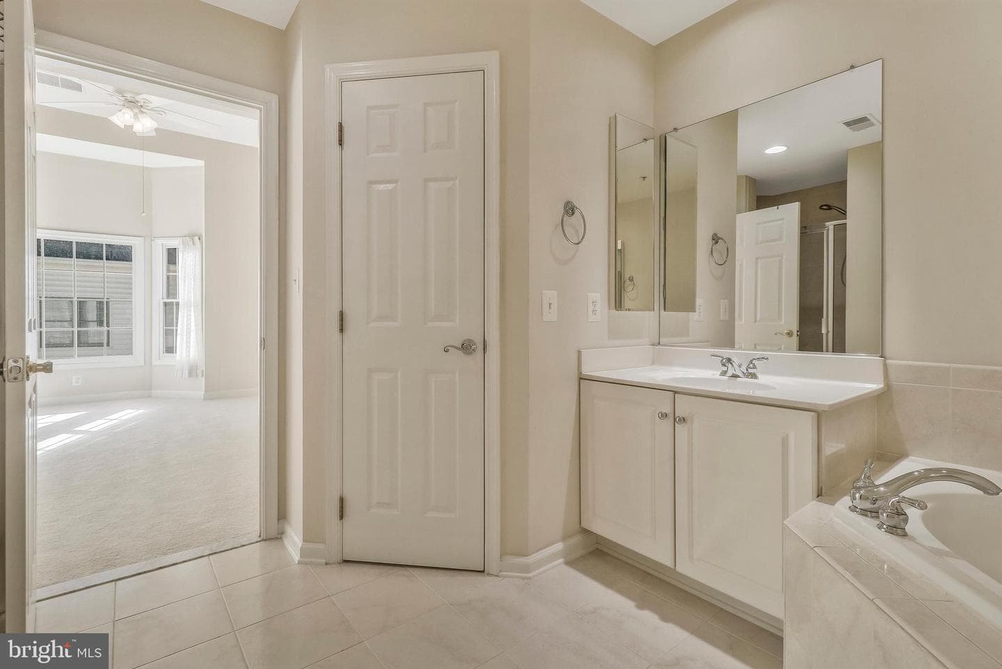 8847 Ashgrove House Lane photo 22