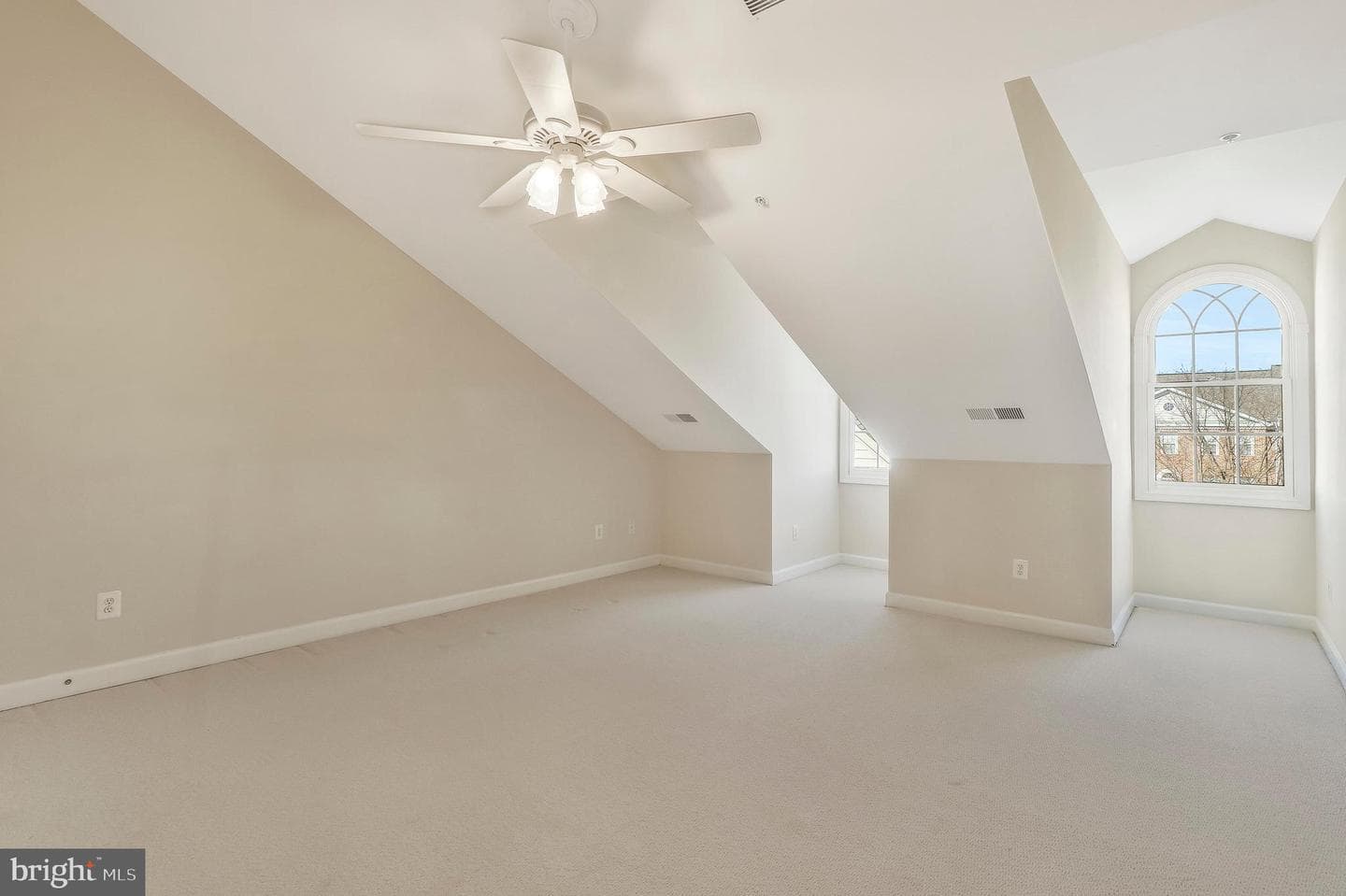8847 Ashgrove House Lane photo 32