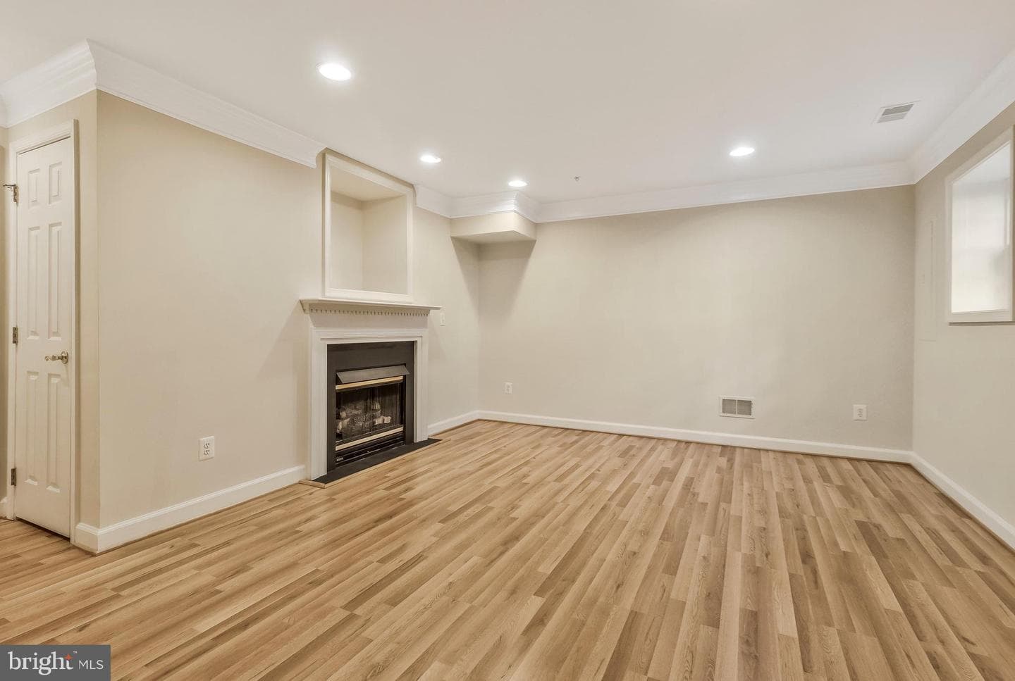 8847 Ashgrove House Lane photo 40