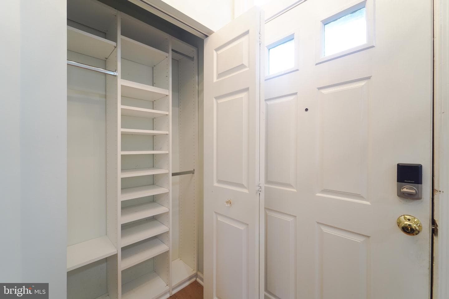 5718 Croatan Court photo 3