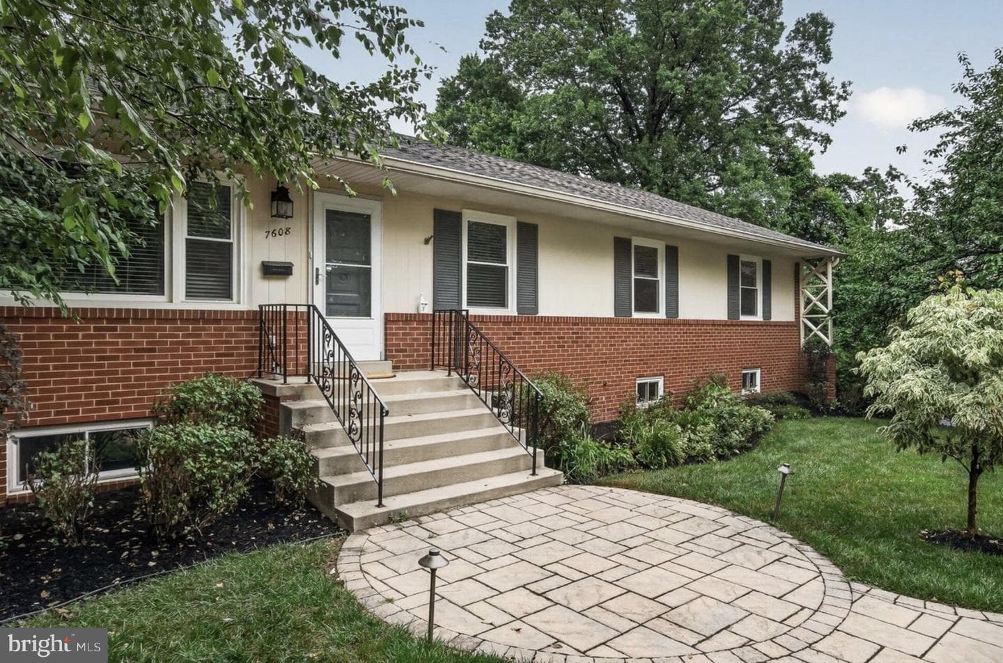7608 Salem Road, Falls Church
