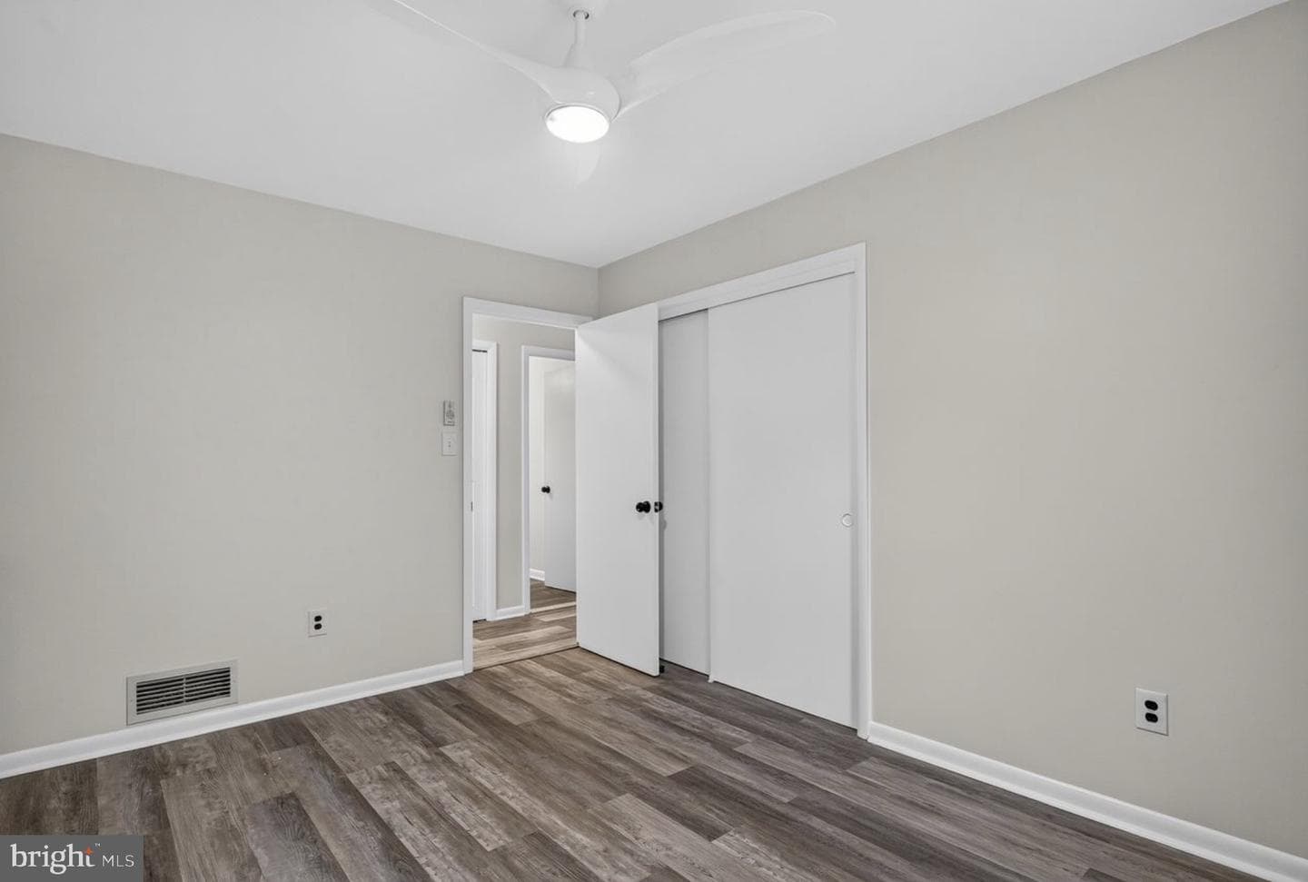 7608 Salem Road photo 32