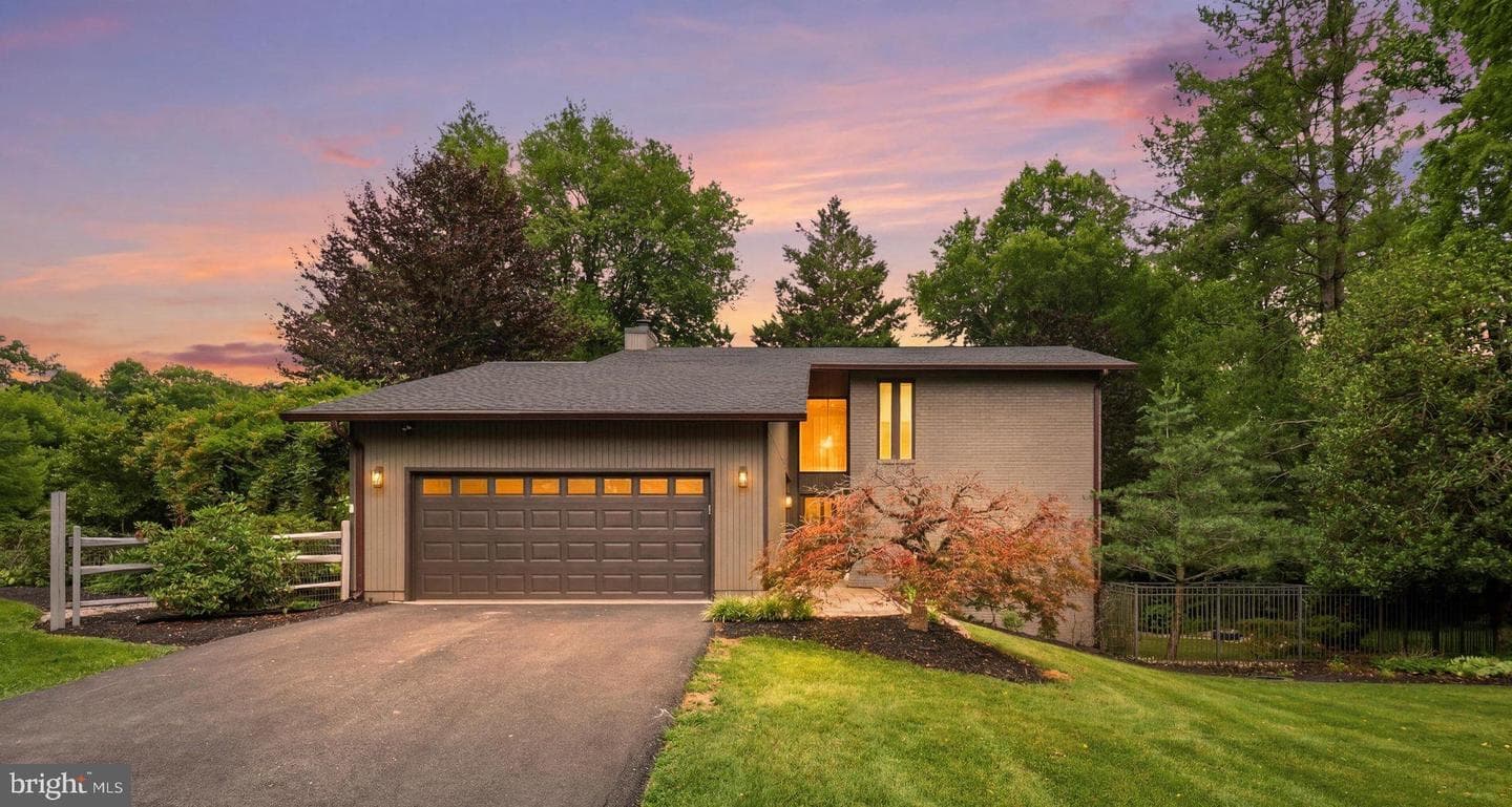 2721 Berryland Drive, Oakton