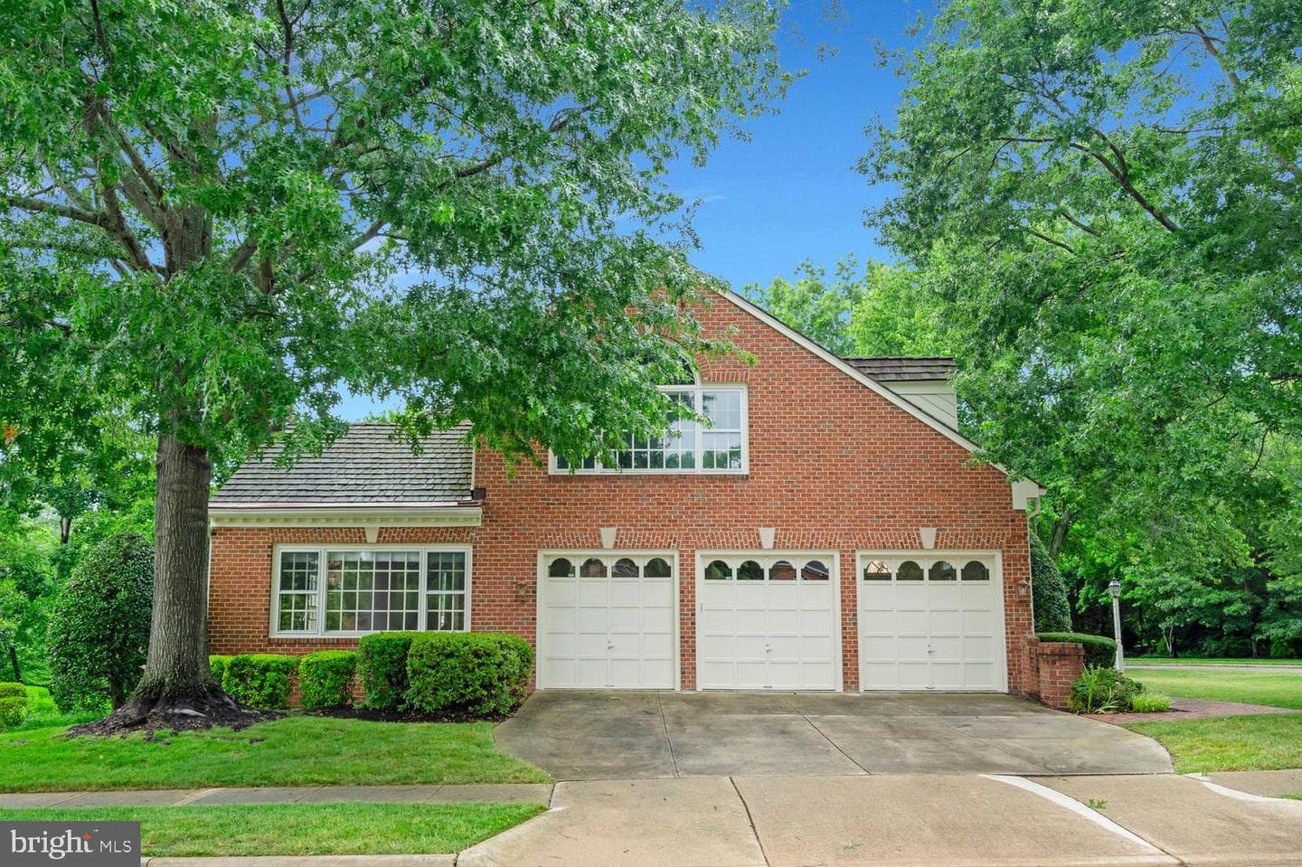 9400 Ludgate Drive photo 4