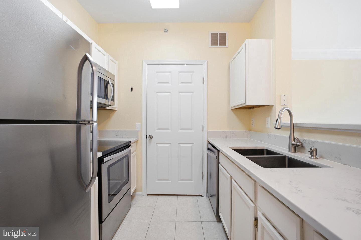1580 Spring Gate Drive #4415 photo 3