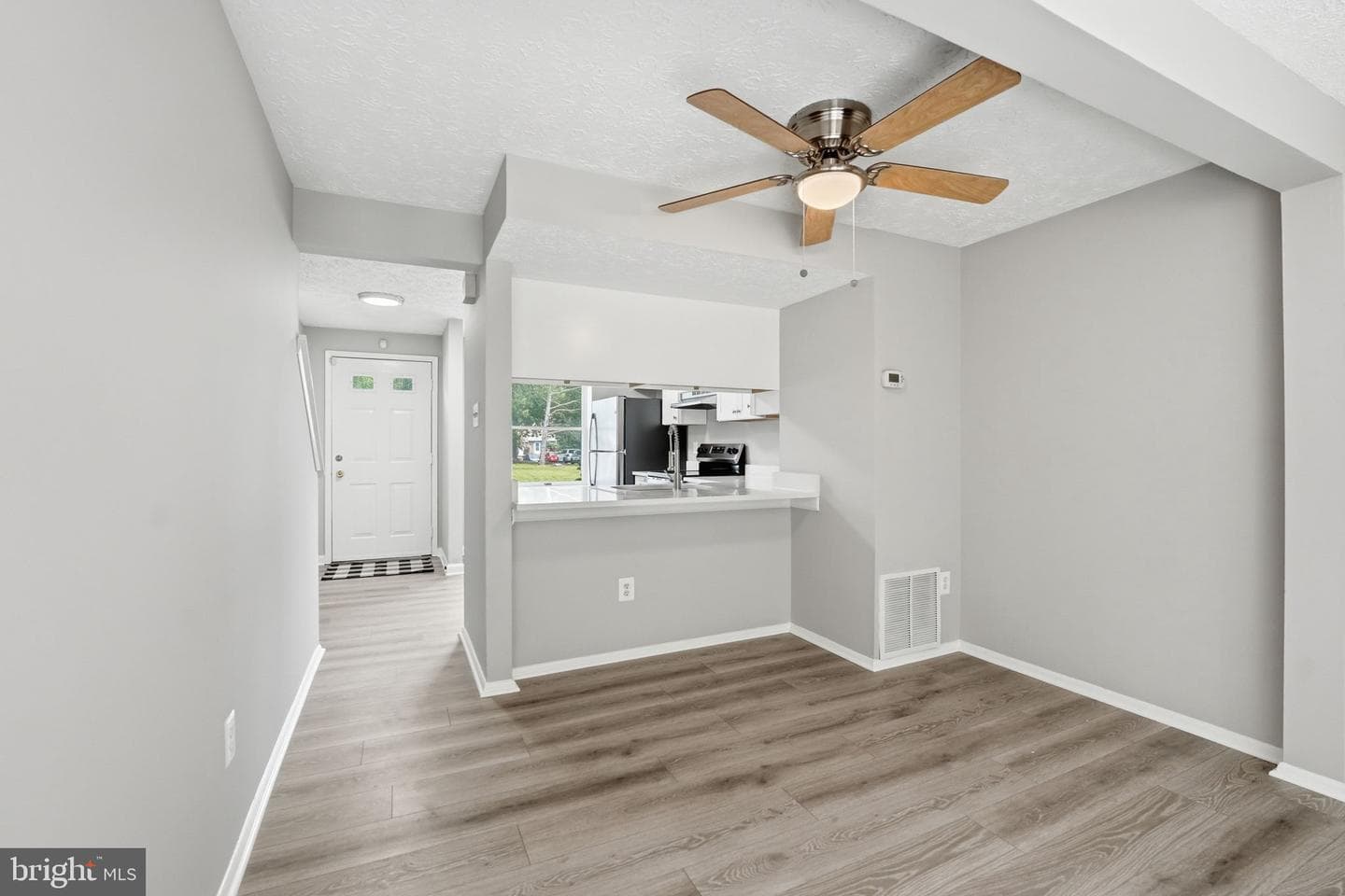 8759 Kanawha Court photo 13