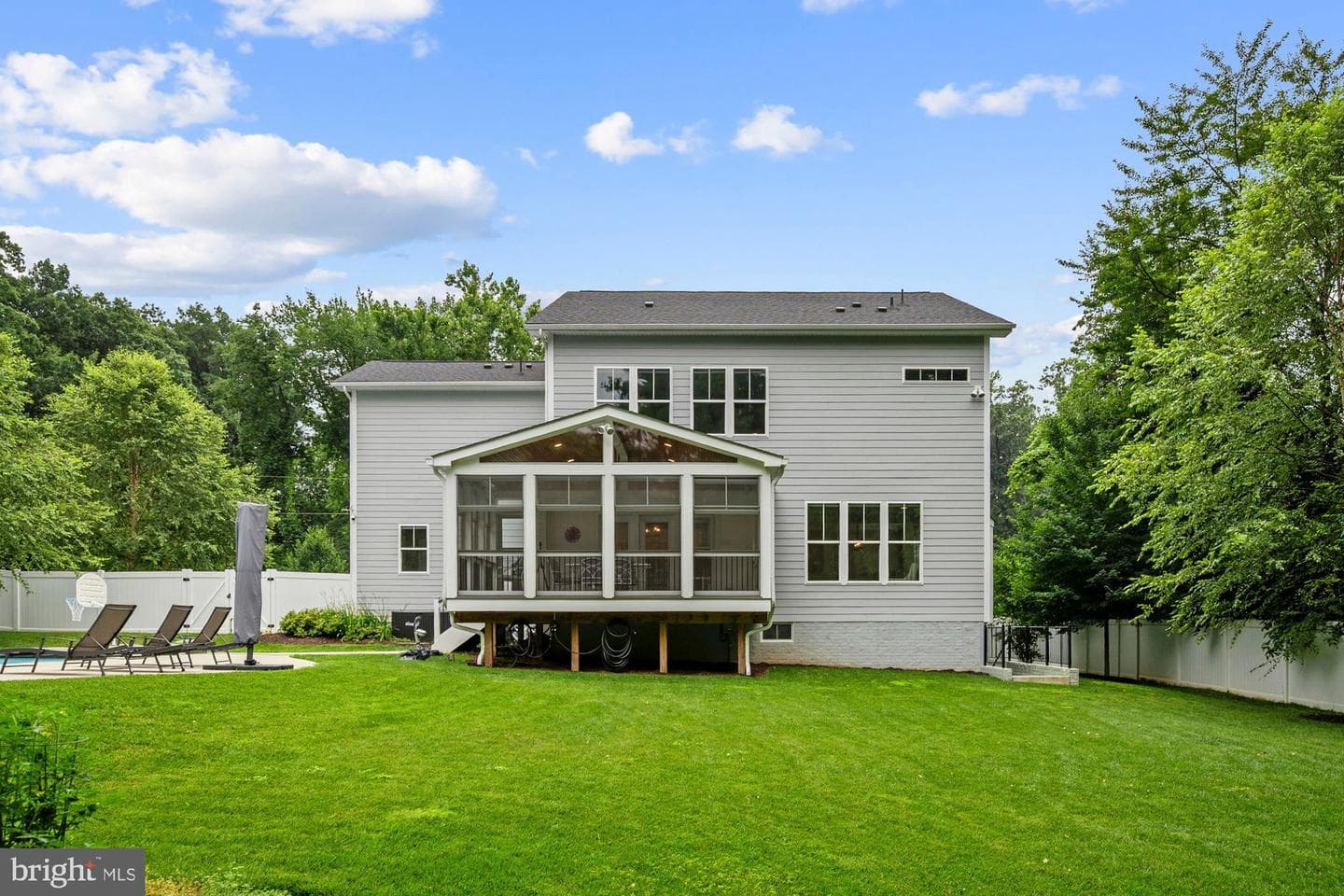 9932 Clearfield Avenue photo 100