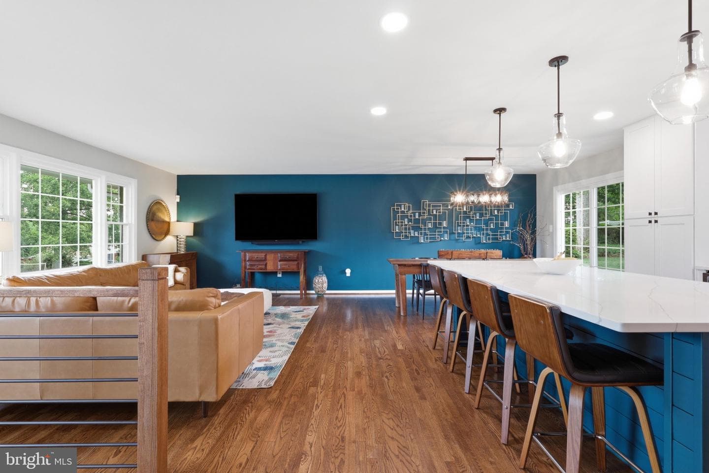 8137 Marcy Avenue photo 4