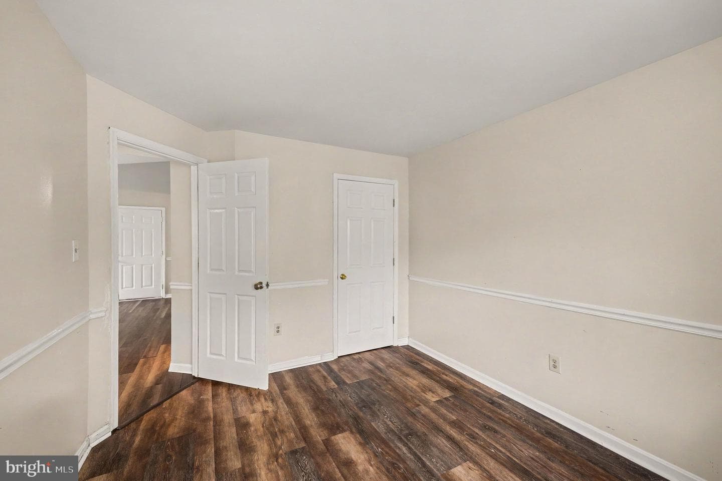 8619 Beekman Place #19d photo 14