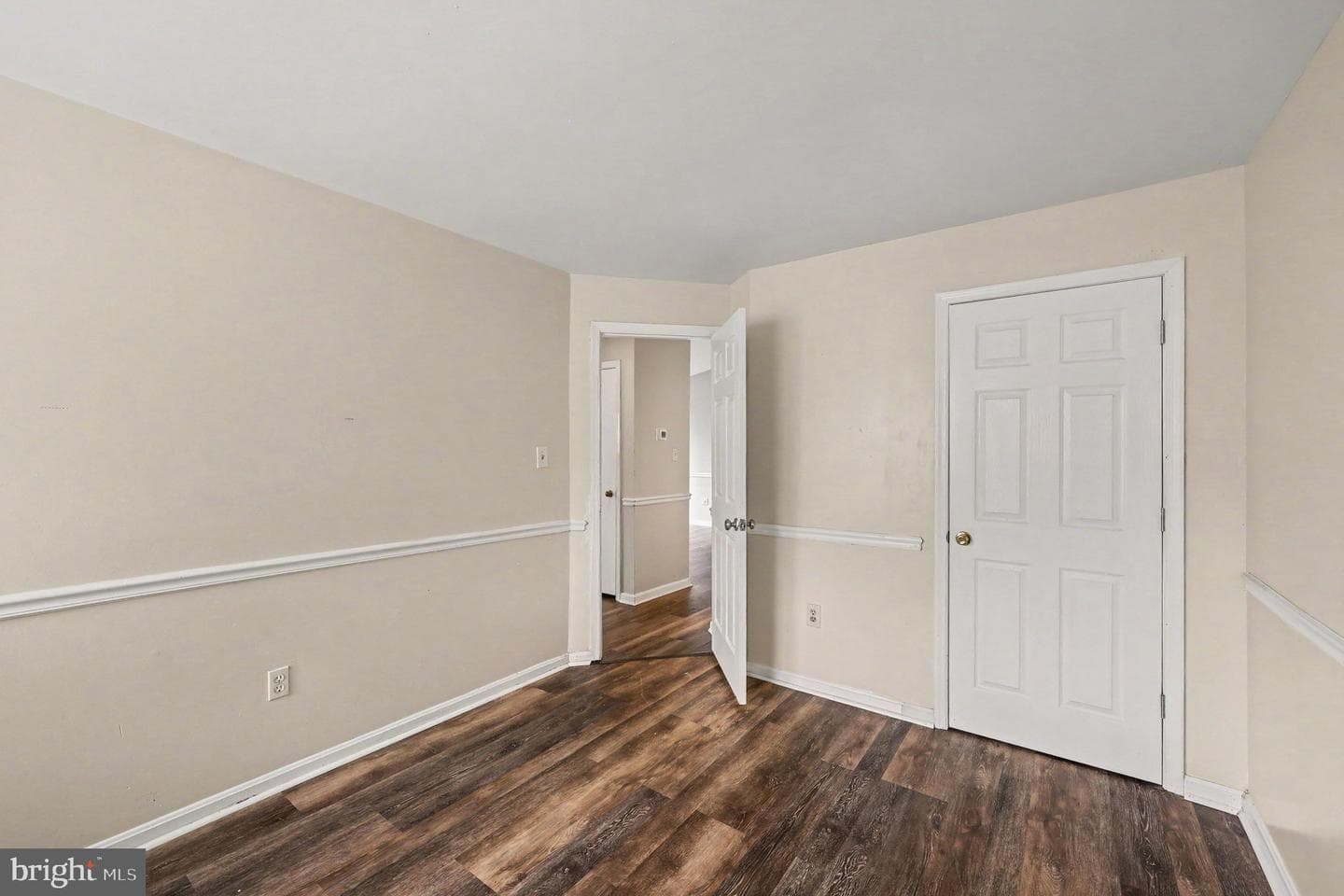 8619 Beekman Place #19d photo 15