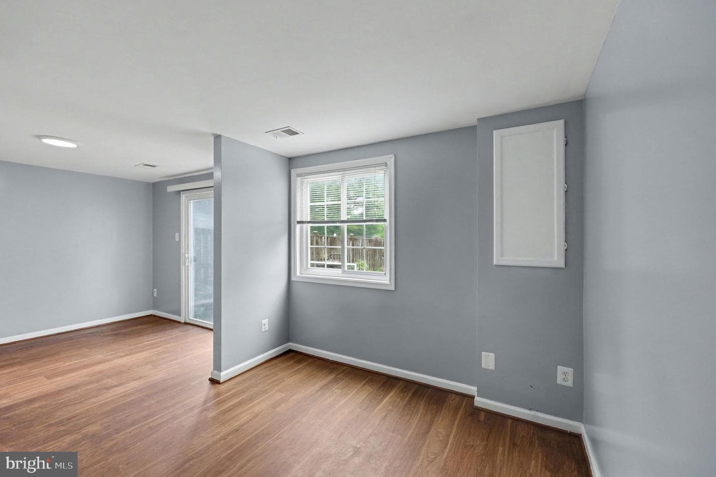 8309 Pondside Terrace photo 13