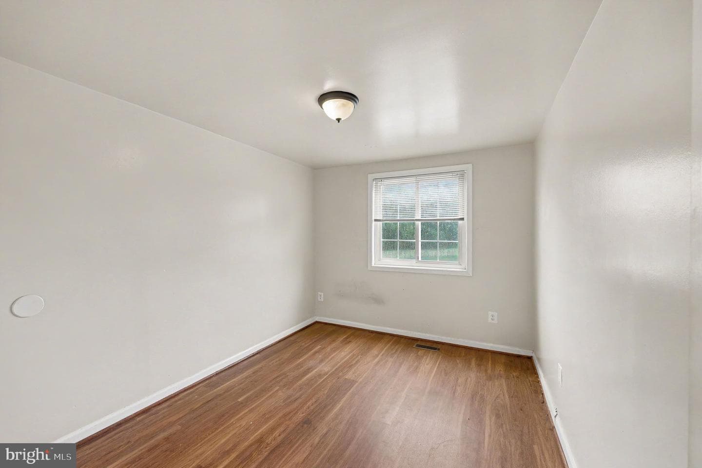 8309 Pondside Terrace photo 18