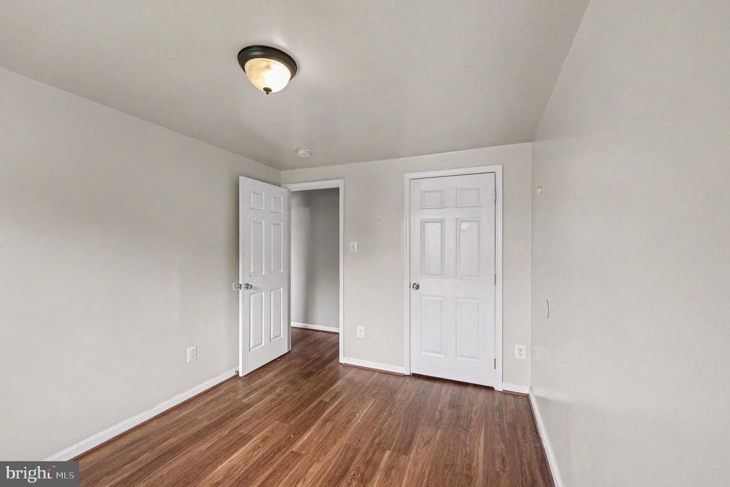 8309 Pondside Terrace photo 19