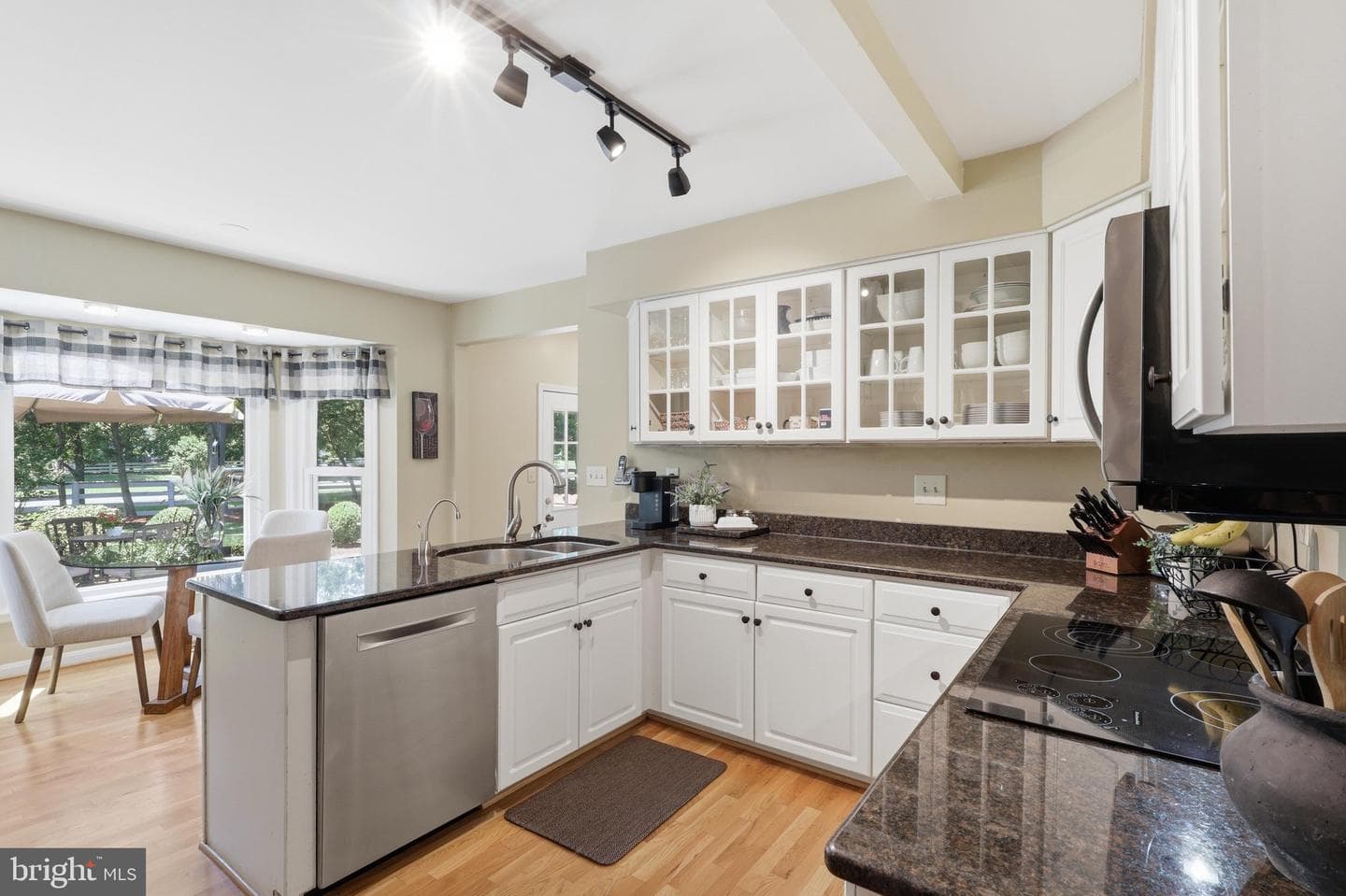 13607 White Barn Lane photo 9