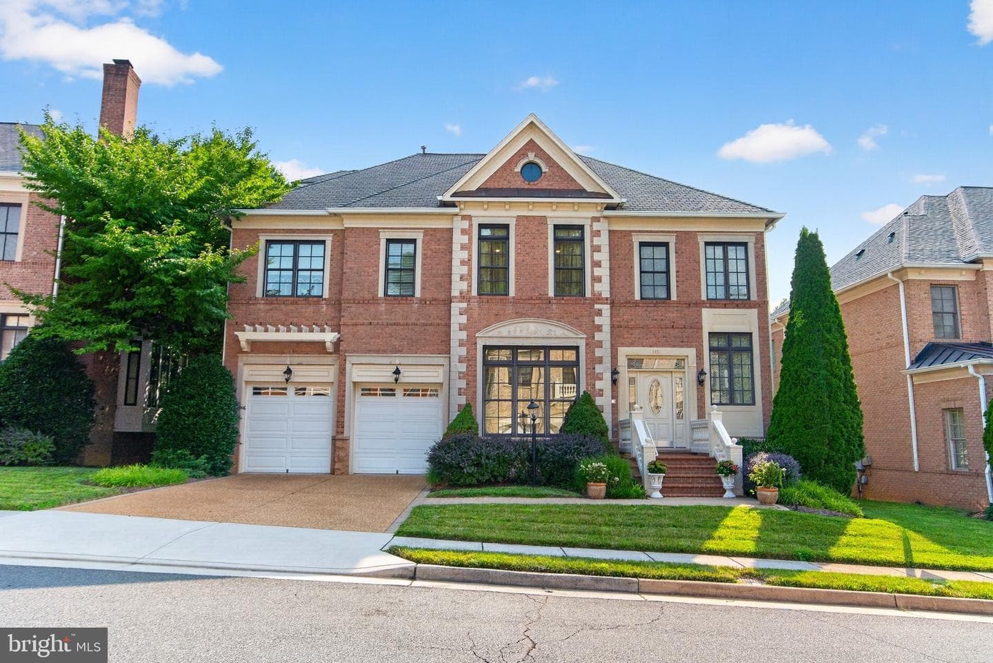 8421 Falcone Pointe Way, Vienna