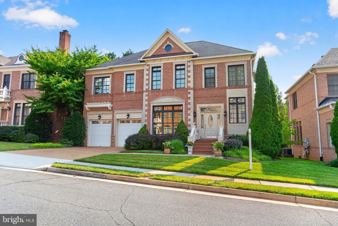 8421 Falcone Pointe Way, Vienna