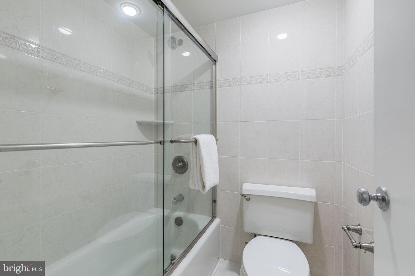 8360 Greensboro Drive #307 photo 23