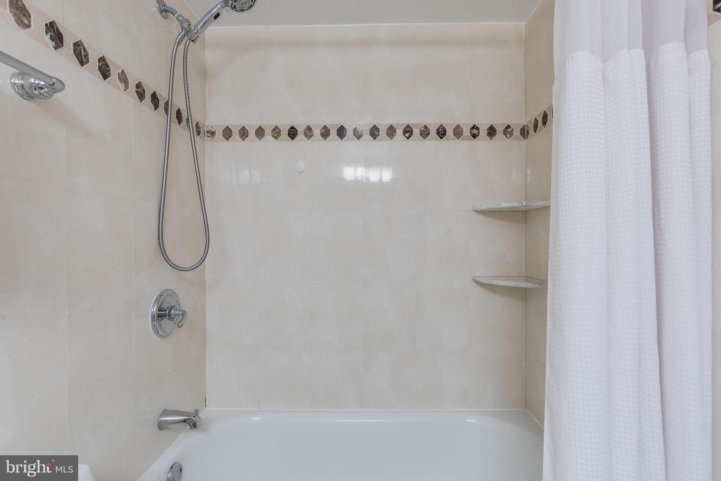 8360 Greensboro Drive #307 photo 27