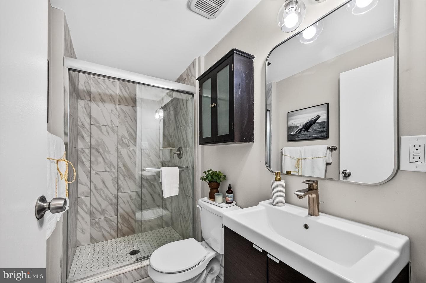 8315 Claremont Woods Drive photo 16