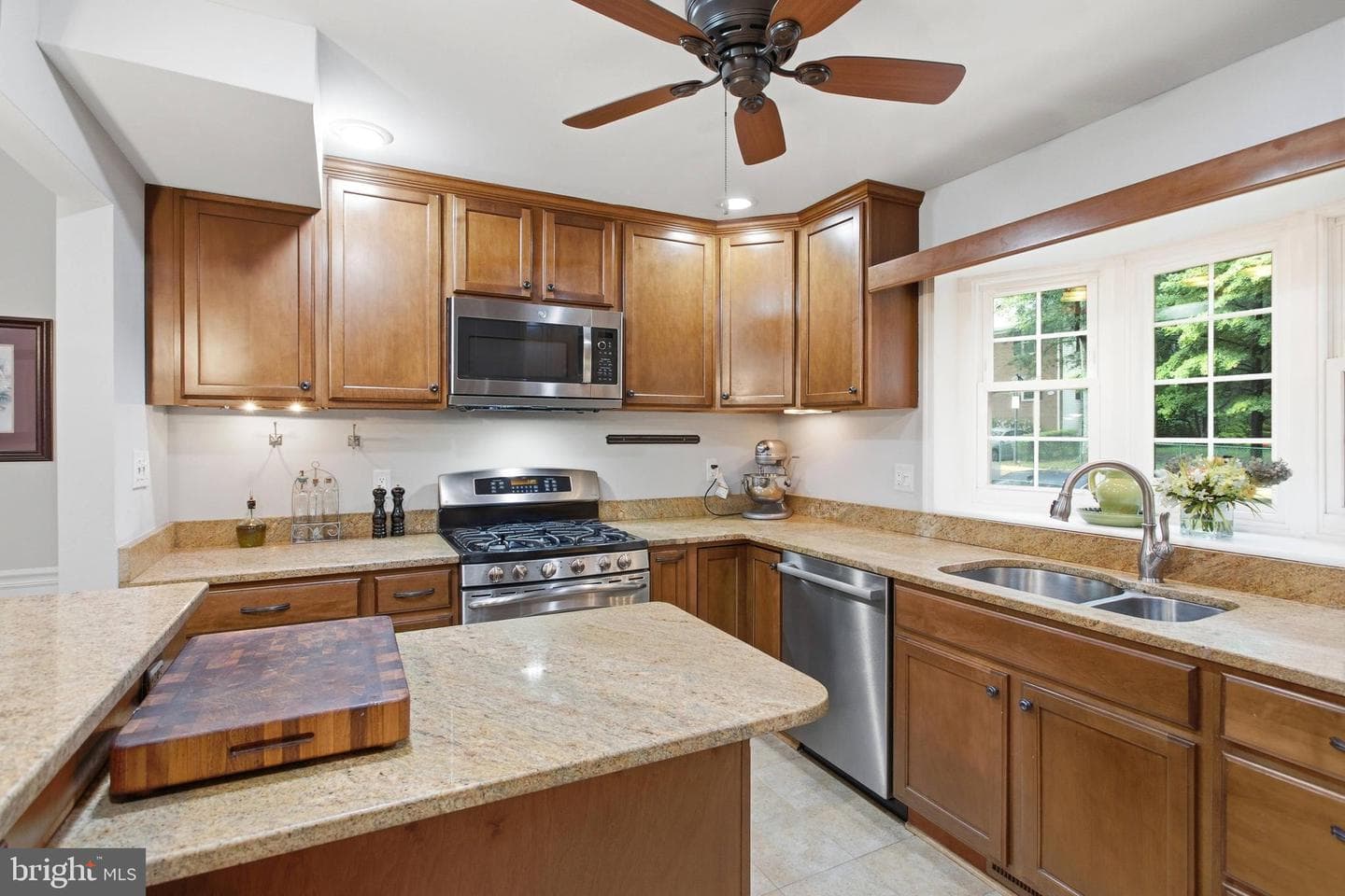 8402 Uxbridge Court photo 5