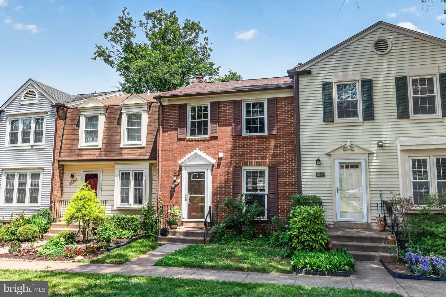 8618 Dellway Lane, Vienna
